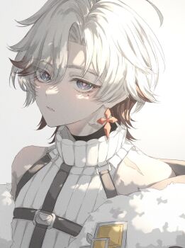 1boy ahoge bare_shoulders blue_eyes commentary_request earrings fur_trim genshin_impact highres illuga_(genshin_impact) jewelry mole multicolored_hair namidashiro red_pupils scar scar_on_neck single_earring solo solo_focus teeth white_background