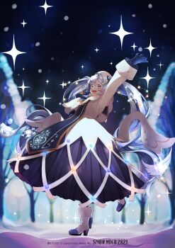 1girl absurdres arm_up beret blue_bow blue_gloves blue_hair blurry blurry_background blush boots bow braid capelet christmas_lights dress fur-trimmed_boots fur-trimmed_capelet fur-trimmed_sleeves fur_trim gloves hair_ornament hat hatsune_miku highres light_blue_hair long_hair looking_at_viewer mittens night night_sky open_mouth outdoors pinkusan sky smile snow snowflake_print snowflakes solo string_of_light_bulbs twintails very_long_hair vocaloid white_capelet white_dress white_hat yuki_miku yuki_miku_(2021)