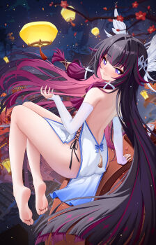 Rule 34 | 1girl, absurdres, aichinaigai, back, backless dress, backless outfit, bare legs, bare shoulders, barefoot, black hair, blush, bridal gauntlets, chinese commentary, closed mouth, columbina (genshin impact), commentary request, dress, feet, fingernails, from behind, full body, genshin impact, hair ornament, hand up, highres, lantern, legs, long hair, long sidelocks, looking at viewer, multicolored hair, night, outdoors, paper lantern, partial commentary, pelvic curtain, purple eyes, purple hair, sidelocks, sitting, smile, soles, solo, toes, unusually open eyes, very long hair, white bridal gauntlets, white dress, wing hair ornament