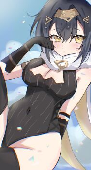 1girl absurdres amber_(stella_sora) armpit_crease black_gloves black_hair black_leotard black_thighhighs breasts cleavage covered_navel expressionless gloves hair_between_eyes hand_up highres leotard looking_at_viewer parted_lips solo stella_sora thighhighs thighs yano_(merico_jp) yellow_eyes