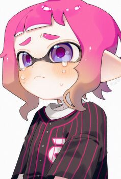 1girl black_shirt blush closed_mouth crying frown furrowed_brow highres inkling inkling_girl inkling_player_character looking_ahead medium_hair nintendo pink_hair pointy_ears purple_eyes sabata_saba shirt simple_background solo splatoon_(series) splatoon_3 tears tentacle_hair white_background