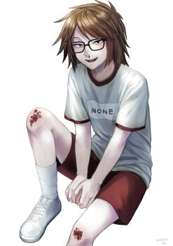 1boy between_legs black_eyes brown_hair commentary_request fangs foot_out_of_frame glasses gym_uniform hand_between_legs highres knee_up looking_at_viewer male_focus medium_hair nil_(pixiv_53614557) randal&#039;s_friends randal_ivory red_shorts scrape scraped_knee shirt shorts simple_background sitting solo white_background white_shirt