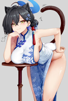 1girl absurdres ahoge ankomochi142 black_hair blue_archive blue_halo breasts china_dress chinese_clothes commentary_request dress grey_background halo highres kaguya_(blue_archive) large_breasts looking_at_viewer monkey_tail pelvic_curtain short_hair simple_background sleeveless sleeveless_dress smile solo standing table tail thighs white_dress yellow_eyes