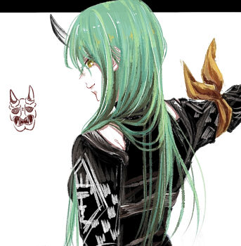 1girl arknights arm_ribbon armband black_shirt closed_mouth commentary_request from_behind green_hair horns hoshiguma_(arknights) hoshiguma_(ronin_huntress)_(arknights) letterboxed long_hair looking_at_viewer looking_back mask mugioec official_alternate_costume oni_mask profile ribbon shirt simple_background single_horn smile solo upper_body white_background yellow_eyes