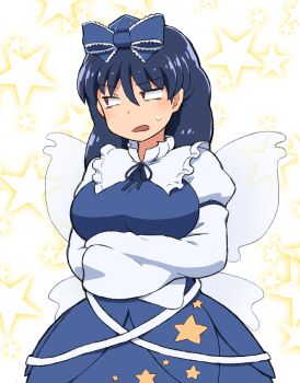 1girl arms_under_breasts blue_dress blue_hair blue_hat bow breasts commentary cosplay cowboy_shot dress fairy_wings hair_bow hat iizunamaru_megumu large_breasts long_hair long_sleeves open_mouth pinafore_dress red_eyes shirosato shirt sleeveless sleeveless_dress solo star_(symbol) star_print star_sapphire star_sapphire_(cosplay) symbol-only_commentary tokin_hat touhou white_background white_shirt wings