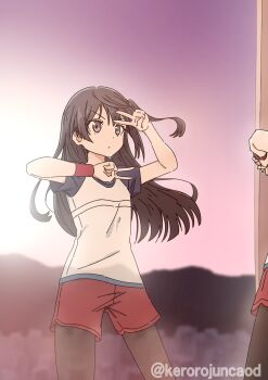 1girl black_hair black_sleeves closed_mouth commentary_request cowboy_shot double_v grey_eyes highres kerorojuncaod long_hair love_live! love_live!_nijigasaki_high_school_idol_club love_live!_nijigasaki_high_school_idol_club_the_movie_-_finale official_alternate_costume one_side_up outdoors pantyhose pantyhose_under_shorts practicing red_shorts reflection reflection_focus shirt shorts solo sweat twitter_username v v-shaped_eyebrows white_shirt yuki_setsuna