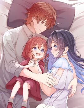 1boy 2girls absurdres ahoge black_hair blue_eyes captain_(honkai_impact) child chinese_commentary closed_mouth collared_shirt colored_inner_hair commentary_request cuddling double-parted_bangs dress family grey_dress grey_shirt hair_between_eyes head_on_pillow highres honkai_(series) honkai_impact_3rd long_bangs looking_at_another multicolored_hair multiple_girls on_bed open_mouth pillow purple_eyes red_eyes red_hair red_socks seele_vollerei seele_vollerei_(herrscher_of_rebirth) shirt short_hair short_sleeves smile socks speech_bubble three-quarter_sleeves very_short_hair welo