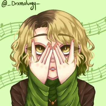 1boy androgynous artist_name bishounen blonde_hair brown_hair commentary_request drxmaturgy green_background green_shirt hands_on_own_face jewelry layered_shirt long_sleeves looking_at_viewer male_focus multicolored_hair musical_note necklace po-uta portrait shirt short_hair simple_background solo spanish_commentary thick_eyelashes vocaloid wavy_hair yellow_eyes