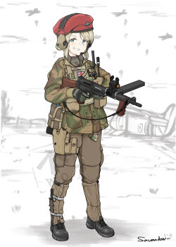 1girl anachronism beret blonde_hair blue_eyes british_army commentary english_commentary full_body gun hat headset highres holding holding_gun holding_weapon holster knee_strap knife load_bearing_vest looking_at_viewer medium_hair military_combat_uniform military_uniform original paratrooper pouch savankov scope sheath soldier solo sten_gun submachine_gun union_jack weapon