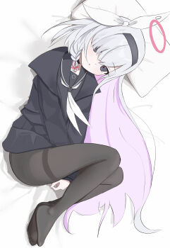 Rule 34 | 1girl, black eyes, black hairband, black pantyhose, black sailor collar, black serafuku, blue archive, braid, choker, colored inner hair, commentary request, dress, hair over one eye, hairband, halo, highres, long hair, looking at viewer, lying, multicolored hair, pantyhose, pillow, pink hair, plana (blue archive), red halo, red pupils, sailor collar, school uniform, serafuku, si shirono, solo, white hair