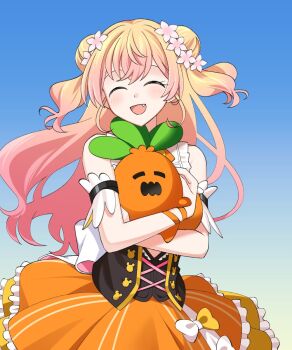 1girl ^_^ arm_garter blonde_hair blue_hair bow bowtie brown_corset closed_eyes clothing_cutout corset crossed_arms crossed_bangs cutout_above_navel double_bun facing_viewer fang flower frilled_shirt frilled_skirt frills gradient_hair hair_bun hair_flower hair_ornament hashtag-only_commentary highres hololive hug long_hair momosuzu_nene momosuzu_nene_(1st_costume) multicolored_bow multicolored_hair nekko_(momosuzu_nene) open_mouth orange_bow orange_bowtie orange_shirt orange_skirt pink_flower pink_hair shirt sidelocks skirt skirt_set sleeveless smile standing two_side_up underbust uuoftn virtual_youtuber white_background white_bow yellow_bow yellow_bowtie