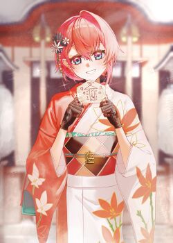 1girl ai_ai_gasa ange_katrina ange_katrina_(new_year) black_flower black_gloves black_sash blue_eyes blurry blurry_background blush commentary commentary_request cowboy_shot doidamon ema english_commentary floral_print floral_print_gloves floral_print_kimono flower gloves grin hair_between_eyes hair_ornament hands_up head_tilt highres holding_ema japanese_clothes kanzashi kimono looking_at_viewer mixed-language_commentary multicolored_eyes multicolored_sash new_year nijisanji obi obiage obidome obijime orange_sash print_kimono purple_eyes red_kimono red_sash sash single_hair_intake smile solo sparkle straight-on translation_request tsumami_kanzashi two-tone_eyes virtual_youtuber white_flower white_kimono