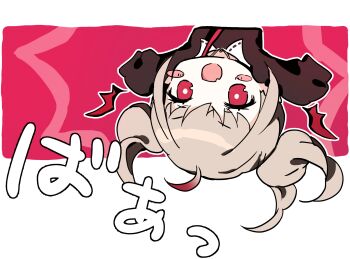 1girl ahoge black_shirt blush_stickers chibi chibi_only colored_tips cropped_shoulders demon_wings detached_wings dyed_ahoge fang grey_hair hair_between_eyes highres jewelry long_sleeves looking_at_viewer makaino_ririmu makaino_ririmu_(2nd_costume) medium_hair milk_merry multicolored_hair necklace nijisanji open_mouth outline outstretched_arms pointy_ears red_background red_eyes red_straps red_streaks red_wings shirt shoulder_strap sidelocks skin_fang sleeves_past_fingers sleeves_past_wrists smile solo spread_arms streaked_hair transparent_background twintails upside-down virtual_youtuber white_outline wings