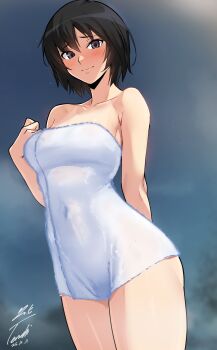 1girl absurdres amagami arm_behind_back black_eyes black_hair blurry blurry_background blush breasts closed_mouth commentary cowboy_shot dated hand_up highres legs_together light_smile looking_at_viewer medium_breasts naked_towel nanasaki_ai raised_eyebrows short_hair signature solo standing tan tanline towel yoo_tenchi