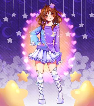 1girl absurdres blob bow brown_eyes brown_hair centi_(nimu) hair_bow hair_ornament highres indie_virtual_youtuber low_twintails multicolored_hair nimu_(vtuber) nimu_(vtuber)_(2nd_costume) off-shoulder_shirt off_shoulder shirt short_hair skirt smile star_(symbol) star_hair_ornament streaked_hair twintails virtual_youtuber white_legwear white_skirt