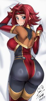 1girl absurdres ass bed_sheet blue_eyes blush bodysuit breasts closed_mouth code_geass commentary_request dakimakura_(medium) dated flipped_hair from_above hair_intakes headband highres kouzuki_kallen large_breasts legs_together looking_at_viewer lying mecha_pilot_suit medium_hair multicolored_bodysuit on_stomach red_hair red_headband sheet_grab shiny_clothes sidelocks signature skin_tight smile solo yoo_tenchi