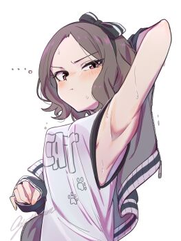 1girl arm_up armpit_focus armpits ayataka_syumimi black_bow blush bow breasts closed_mouth commentary dripping ebizuka_tomo flying_sweatdrops frown girls_band_cry grey_hair grey_jacket hair_bow highres jacket looking_to_the_side medium_breasts no_bra pink_eyes presenting_own_armpit shirt short_hair sideboob simple_background sleeveless sleeveless_shirt solo sweat white_background white_shirt