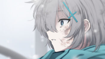 1girl aged_down amnesia blue_archive blue_eyes blue_scarf blurry bruise commentary cross_hair_ornament depth_of_field grey_hair hair_between_eyes hair_ornament injury junu_(jwoo5627) outdoors parted_lips profile scarf shiroko_(blue_archive) shiroko_(young)_(blue_archive) short_hair sidelocks snowing solo surprised symbol-only_commentary