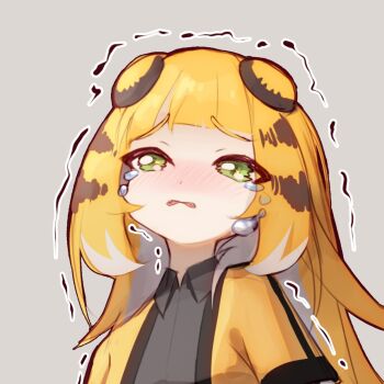 1girl animal_ears colored_inner_hair commentary crying crying_with_eyes_open fangs green_eyes grey_background grey_shirt highres jacket ju_fufu mengmago_1 multicolored_hair open_mouth portrait shirt simple_background solo striped_fur striped_hair tears tiger_ears tiger_girl tiger_stripes trembling yellow_jacket zenless_zone_zero