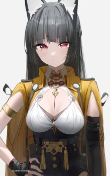 1girl animal_ear_fluff animal_ears armlet black_gloves black_hair black_shorts breasts cleavage commentary cosplay cryne fingerless_gloves fox_ears fox_girl gloves grey_background hand_on_own_hip high-waist_shorts highres hoshimi_miyabi jacket jewelry long_hair looking_at_viewer medium_breasts red_eyes shirt shirt_tucked_in shorts simple_background solo upper_body white_shirt yellow_jacket yixuan_(zenless_zone_zero) yixuan_(zenless_zone_zero)_(cosplay) zenless_zone_zero