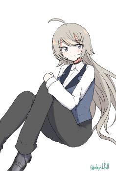 1girl ahoge black_pants collared_shirt commentary_request dress_shirt grey_eyes grey_hair highres kantai_collection long_hair looking_at_viewer official_alternate_costume one-hour_drawing_challenge pants robinson_(day_l_full) shirt sideways_glance simple_background sitting solo twitter_username washington_(kancolle) washington_(valentine)_(kancolle) white_background white_shirt