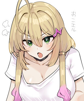 1girl absurdres ahoge angry blonde_hair blush breasts cleavage elle_(monster_strike) green_eyes hagezizii hair_between_eyes highres huge_breasts low_twintails monster_strike multicolored_hair open_mouth pink_hair pink_streaks short_sleeves solo translation_request twintails two-tone_hair upper_body white_background