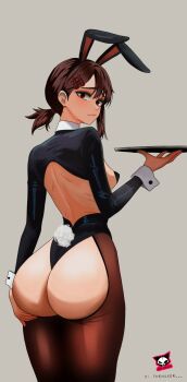 animal_ears back big_hair breasts brown_eyes brown_hair chainsaw_man from_behind hair_ornament hand_on_own_ass higashiyama_kobeni highres looking_back md5_mismatch pantyhose perky_breasts playboy_bunny rabbit_ears rabbit_tail resolution_mismatch source_smaller tail themaker waitress