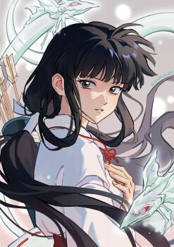 11rukawa187 1girl black_hair brown_eyes eyelashes from_side hand_on_own_chest highres inuyasha japanese_clothes kikyou_(inuyasha) kimono long_hair long_sleeves looking_at_viewer miko motoyui parted_lips shinidamachuu traditional_youkai twitter_username upper_body white_kimono