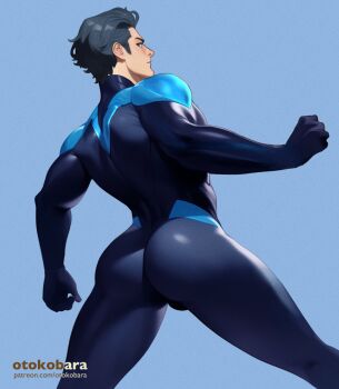 1boy artist_name ass back bara batman_(series) black_bodysuit black_hair blue_bodysuit bodysuit dc_comics dick_grayson highres large_pectorals looking_back male_focus multicolored_bodysuit muscular muscular_male nightwing otokobara patreon_username pectorals short_hair simple_background solo superhero_costume thick_thighs thighs two-tone_bodysuit