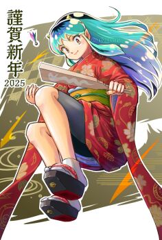 1girl 2025 artist_name bike_shorts black_shorts chinese_zodiac closed_mouth commentary cone_horns floral_print floral_print_kimono full_body furisode green_hair hagoita hane_(hanetsuki) happy_new_year holding holding_paddle horns japanese_clothes kimono long_hair looking_at_viewer lum miz_mus new_year obi okobo oni orange_eyes paddle platform_sandals pointy_ears print_kimono red_kimono sandals sash shorts sidelocks smile snake_print socks solo tabi twitter_username urusei_yatsura white_socks year_of_the_snake yellow_sash