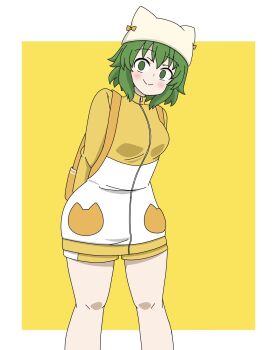 1girl animal_print arms_behind_back assault_lily backpack bag blush border bow breasts cat_print closed_mouth commentary_request feet_out_of_frame green_eyes green_hair hat hat_bow hat_with_ears highres jacket long_sleeves looking_at_viewer medium_breasts multicolored_jacket no_pupils official_alternate_costume outside_border print_jacket short_hair shorts simple_background smile solo standing two-tone_jacket two-tone_shorts unu_(yayoinoasagohan) white_border white_hat white_jacket white_shorts yellow_background yellow_bow yellow_jacket yellow_shorts yoshimura_thi_mai zipper