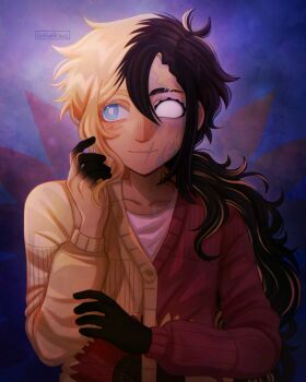 1boy alternate_universe antenna_hair artist_name basil_(faraway)_(omori) basil_(omori) black_hair blonde_hair blue_eyes blush bright_pupils closed_mouth commentary english_commentary highres long_hair long_sleeves low_ponytail male_focus multicolored_hair omori ponytail short_hair single_empty_eye smile solo split-color_hair two-tone_hair upper_body white_pupils zoewillowz