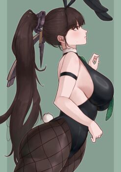 1girl absurdres animal_ears bare_shoulders black_leotard breasts brown_hair commentary cowboy_shot eve_(stellar_blade) fake_animal_ears fishnet_pantyhose fishnets from_side green_background high_ponytail highres large_breasts leotard long_hair pantyhose playboy_bunny ponytail profile rabbit_ears rabbit_tail simple_background solo stellar_blade tail yotsuha_uni