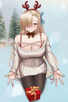 1girl absurdres antlers asuna_(blue_archive) bare_shoulders black_pantyhose blonde_hair blue_archive blue_eyes blush bow bowtie box breasts choker cleavage collarbone criss-cross_halter fake_antlers gift gift_box green_bow green_bowtie grin hair_over_one_eye hair_ribbon hairband halterneck highres horns large_breasts long_hair looking_at_viewer mole mole_on_breast no_halo off-shoulder_sweater off_shoulder pantyhose reindeer_antlers ribbon seiza sitting smile solo sweater taeman very_long_hair white_sweater