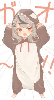 1girl black_hair chibi claw_pose commentary_request cosplay fang full_body grey_hair hair_ornament highres hololive hood kigurumi multicolored_hair nema_029 open_mouth red_eyes sakamata_chloe simple_background skin_fang solo virtual_youtuber x_hair_ornament