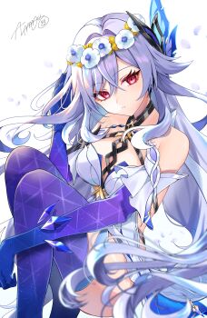 1girl absurdres almanju breasts dress genshin_impact grey_hair hair_ornament head_wreath highres knees_up long_hair looking_at_viewer medium_breasts parted_lips purple_hands purple_thighhighs red_eyes signature simple_background sitting skirk_(genshin_impact) solo thighhighs white_background white_dress