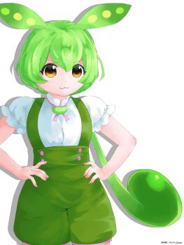 1girl 2026 :3 blush commentary cross_tie dated double-parted_bangs green_hair green_suspenders highres low_ponytail open_mouth orange_eyes original ponytail puffy_sleeves shirt short_sleeves signature simple_background smile smug suspenders upper_body user_2857 voicevox white_background white_shirt zundamon