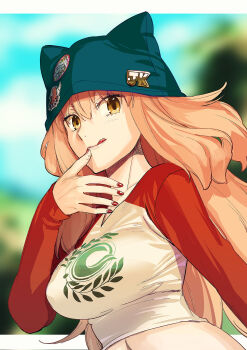 1girl animal_ears badge beanie blue_hat blue_sky breasts button_badge fate/grand_order fate_(series) fox_ears fox_girl hat highres large_breasts licking_lips long_hair long_sleeves looking_at_viewer midriff navel official_artist_extra orange_eyes orange_hair red_sleeves shirt sidelocks sky smile solo suzuka_gozen_(fate) takenoko_seijin tongue tongue_out white_shirt