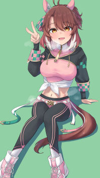 1girl absurdres ahoge animal_ears black_leggings black_shrug blush bow breasts brown_eyes brown_hair checkered_ribbon dantsu_flame_(center_spotlight)_(umamusume) dantsu_flame_(umamusume) ear_covers ear_ornament ear_ribbon green_background hair_between_eyes highres horse_ears horse_girl horse_tail large_breasts leggings leggings_under_shorts looking_at_viewer midriff multicolored_hair navel open_mouth pink_shirt pink_shorts sengoku_(pixiv54635452) shirt shoes shorts shrug_(clothing) simple_background sitting smile solo tail tied_shirt umamusume v white_hair white_shirt