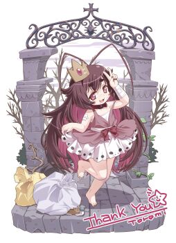 1girl antenna_hair arm_up bandaged_arm bandages bandaid bandaid_on_cheek bandaid_on_face barefoot belt belt_collar black_nails bow brown_dress brown_hair bruise bruise_on_leg collar colored_inner_hair commentary_request commission crown dress dress_bow flat_chest full_body gauze_on_arm hair_flaps highres long_hair looking_at_viewer mole mole_under_mouth multicolored_hair nail_polish open_mouth original pink_eyes pink_hair red_belt red_bow ringed_eyes skeb_commission skirt_hold sleeveless sleeveless_dress smile solo standing standing_on_one_leg thank_you toenail_polish toenails toromi_(toromix2) trash_bag two-tone_hair v very_long_hair