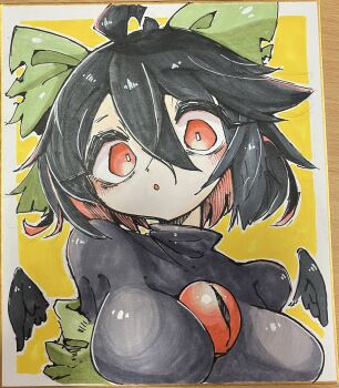 1girl ahoge alternate_hair_length alternate_hairstyle bird_wings black_hair black_wings bow breasts bright_pupils colored_inner_hair commentary_request deal360acv detached_wings green_bow hair_between_eyes hair_bow highres large_breasts looking_at_viewer multicolored_hair open_mouth red_eyes red_hair reiuji_utsuho short_hair solo third_eye third_eye_on_chest touhou upper_body white_pupils wings