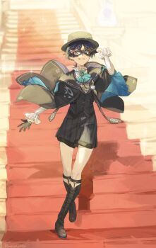 1boy alternate_costume animal_print arm_at_side ascot bird_print black_boots black_cloak black_gloves black_hair black_hat black_mask black_shorts black_vest blue_ascot blue_cloak blue_gemstone blunt_ends boater_hat boots brooch chain cloak collared_shirt commentary_request domino_mask earrings eye_mask feathers formal_clothes frilled_ascot frilled_shirt_collar frilled_sleeves frills full_body gem genshin_impact gloves gold gold_chain grin half_gloves hand_up hat highres jewelry knee_boots lace-up_boots layered_ascot long_sleeves looking_at_viewer male_focus mask meameeea pom_pom_(clothes) purple_ascot purple_eyes red_carpet scaramouche_(genshin_impact) shirt shorts smile smirk solo striped_clothes striped_shorts teeth two-sided_cloak two-sided_fabric undershirt vest wanderer_(genshin_fes_2026)_(genshin_impact) wanderer_(genshin_impact) white_shirt white_sleeves white_trim wispy_bangs yellow_feathers