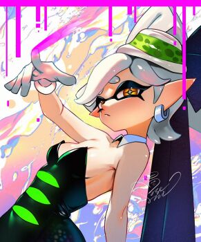 1girl breasts ear_piercing from_side gloves grey_hair hand_up inkling leaning_back looking_at_viewer marie_(splatoon) marie_(squid_sisters_outfit)_(splatoon) medium_breasts mole mole_under_eye nintendo piercing pointy_ears solo splatoon_(series) ssbsn tentacle_hair upper_body yellow_eyes