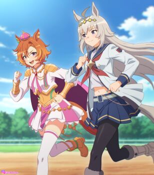 2girls ahoge animal_ears armor black_leggings black_pantyhose blue_eyes blue_sailor_collar blue_skirt blue_sky blush boots breasts brooch cape closed_mouth cloud crown ear_ornament fingerless_gloves gloves gold_armor gold_boots gold_corset grey_hair grey_tail hair_between_eyes hair_ornament hairband hands_on_own_hips highres horse_ears horse_girl horse_tail jacket jewelry leggings long_hair long_sleeves meiji_(kurumierika) midriff mini_crown multicolored_hair multiple_girls multiple_rings navel neckerchief oguri_cap_(starlight_beat)_(umamusume) oguri_cap_(umamusume) open_mouth orange_hair orange_tail outdoors panty_straps pantyhose pink_cape pink_crown pleated_skirt purple_eyes red_neckerchief ring running sailor_collar shirt short_hair shoulder_armor skirt sky smile solo star_brooch t.m._opera_o_(o_sole_suo!)_(umamusume) t.m._opera_o_(umamusume) tail thighhighs two-tone_skirt umamusume white_boots white_gloves white_jacket white_shirt white_thighhighs