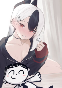 1boy 1girl doodle_sensei_(blue_archive) black_hair black_hoodie blue_archive blush breasts choker cleavage collarbone commentary ear_bar fataaa highres hood hoodie indoors kayoko_(blue_archive) long_hair long_sleeves looking_at_viewer mole multicolored_hair on_bed red_eyes sensei_(blue_archive) sharing small_breasts smile sweat symbol-only_commentary two-tone_hair white_hair wireless_earphones