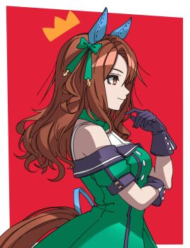 Rule 34 | 1girl, absurdres, animal ears, black gloves, bow, breasts, brown hair, closed mouth, coat, commentary, crown, dress, ear bow, ear covers, ear ribbon, english commentary, from side, ghuler, gloves, green bow, green dress, hair between eyes, highres, horse ears, horse girl, horse tail, king halo (king of emeralds) (umamusume), king halo (umamusume), long hair, medium breasts, off-shoulder coat, off-shoulder dress, off shoulder, red eyes, smile, solo, tail, umamusume