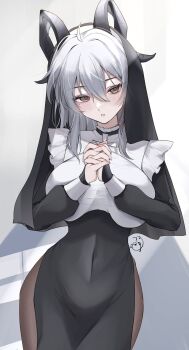 1girl absurdres alternate_costume black_dress black_eyes black_horns black_pantyhose black_veil breasts commentary_request covered_navel cowboy_shot curled_horns dress grey_hair hair_between_eyes highres horns large_breasts light_blush long_hair mole mole_under_eye multicolored_hair own_hands_clasped own_hands_together pantyhose parted_lips red_pupils solo streaked_hair suyosuyo veil wuthering_waves zani_(wuthering_waves)