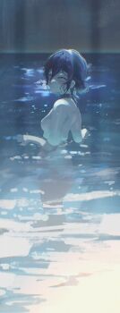 1girl absurdres black_choker black_hair blush breasts chainsaw_man choker closed_mouth green_eyes hair_between_eyes hair_bun highres looking_at_viewer nude partially_submerged pool reze_(chainsaw_man) single_hair_bun skinny_dipping smile solo tokkieee_qian water wet