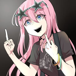 Rule 34 | 1girl, alternate costume, bag, black background, black bag, black shirt, blue eyes, bocchi the rock!, collarbone, constricted pupils, double middle finger, eyes visible through hair, eyewear on head, fang, floating hair, gotoh hitori, gradient background, hair between eyes, hands up, highres, lip piercing, long hair, looking to the side, middle finger, open mouth, piercing, pink hair, police riot (artist), print shirt, raised eyebrows, shirt, shoulder bag, sidelocks, simple background, star-shaped eyewear, star (symbol), sunglasses, upper body
