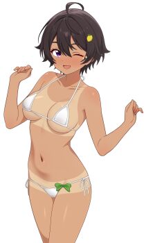 1girl absurdres ahoge bikini black_hair breasts collarbone dullahan_(alekey_art) food-themed_hair_ornament hair_ornament highres lemon_hair_ornament looking_at_viewer make_heroine_ga_oo_sugiru! medium_breasts navel one_eye_closed open_mouth purple_eyes side-tie_bikini_bottom simple_background smile solo standing swimsuit tan tanline white_background white_bikini yakishio_lemon